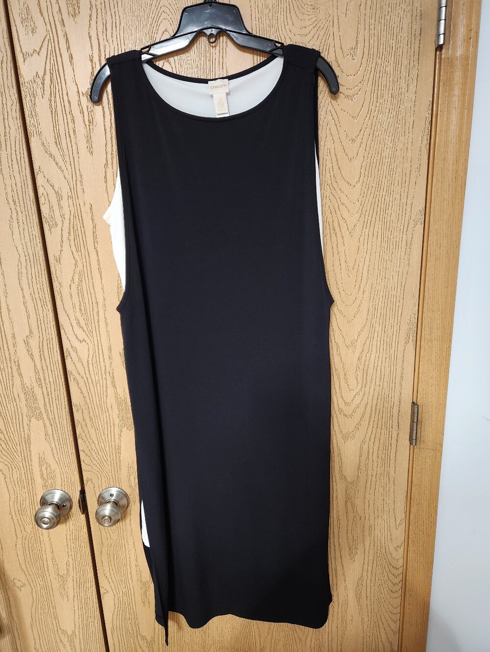 Chico Sleeveless Black and White Shift Dress. Size 4= Size 2x